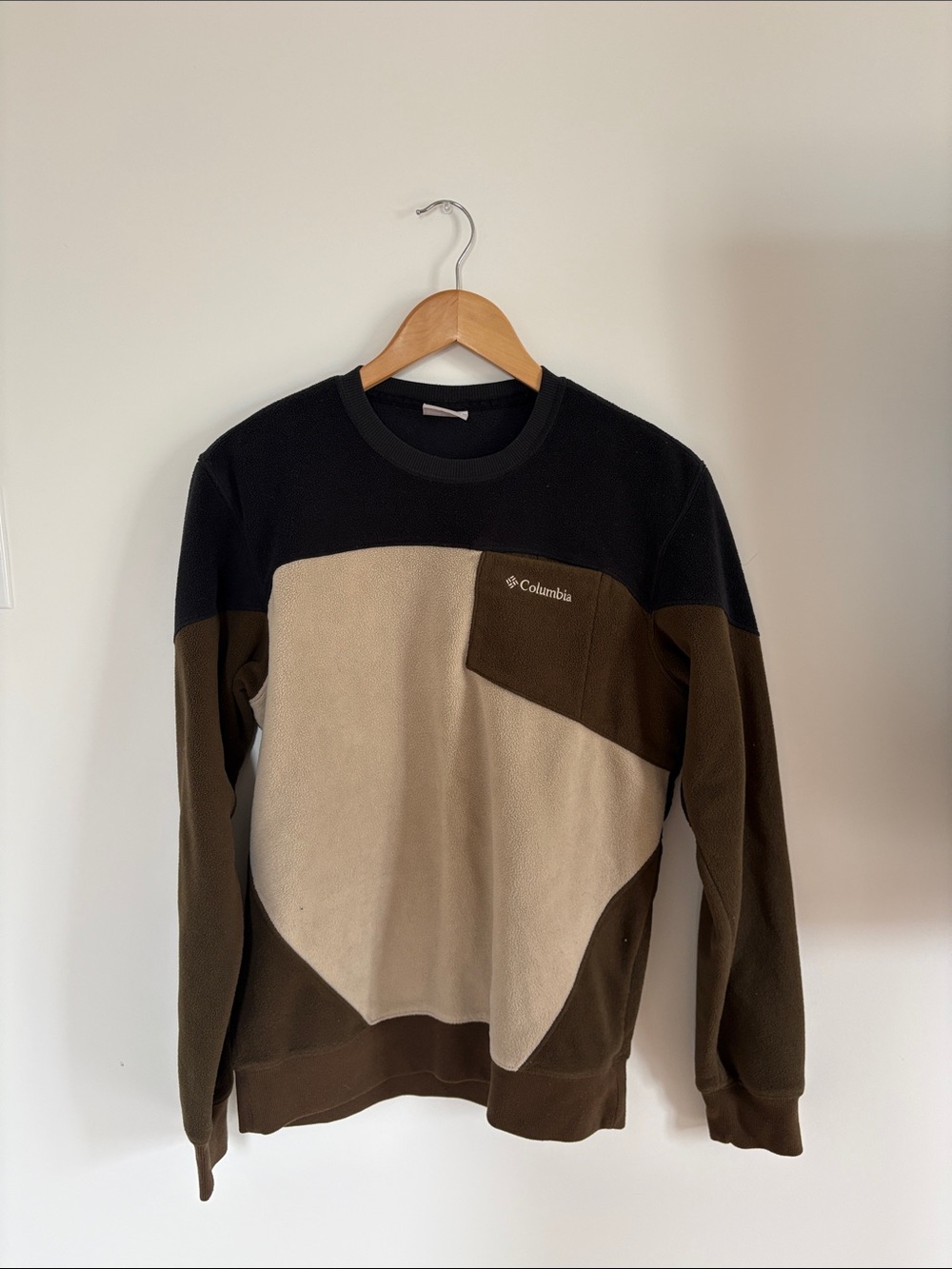 Columbia Men’s Colorblock Crewneck Sweater - Navy/Beige/Brown